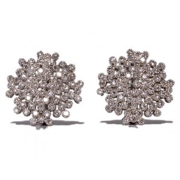 White gold earrings with 150 diamonds